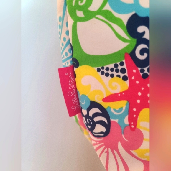 NWOT LILLY PULITZER LARGE COOLER With beverage opener. - Picture 8 of 15